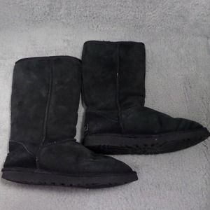 Ugg Classic Tall Black Fur Lined Boots Woman's Size 8 Boots 5815